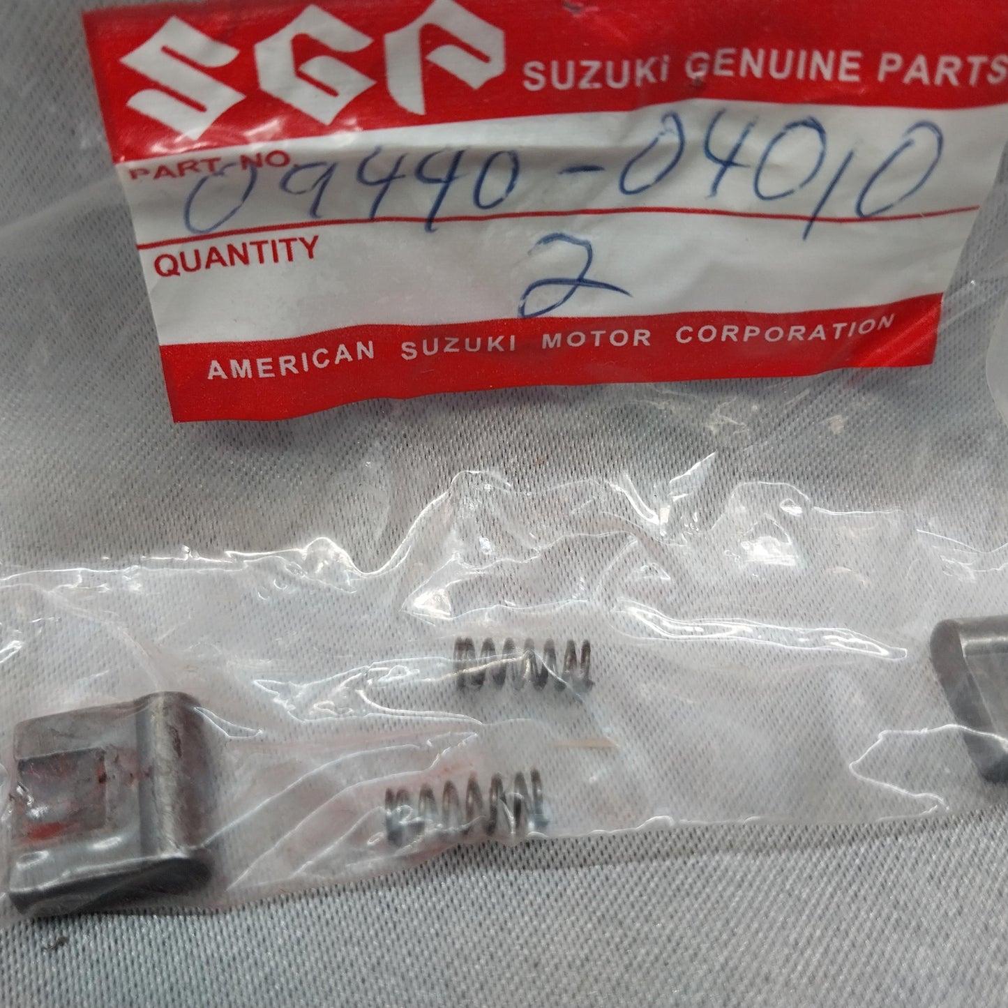 SUZUKI This Suzuki 09440-04010 K S PAWL SPRING 09440-04010