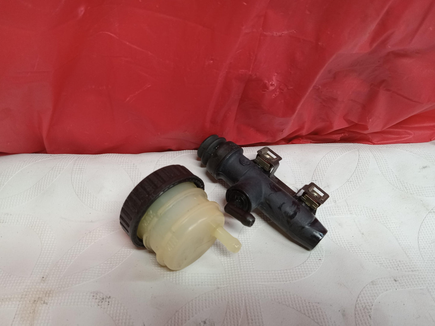 1995 BMW R1100RT OEM REAR BACK BRAKE MASTER CYLINDER W RESERVOIR