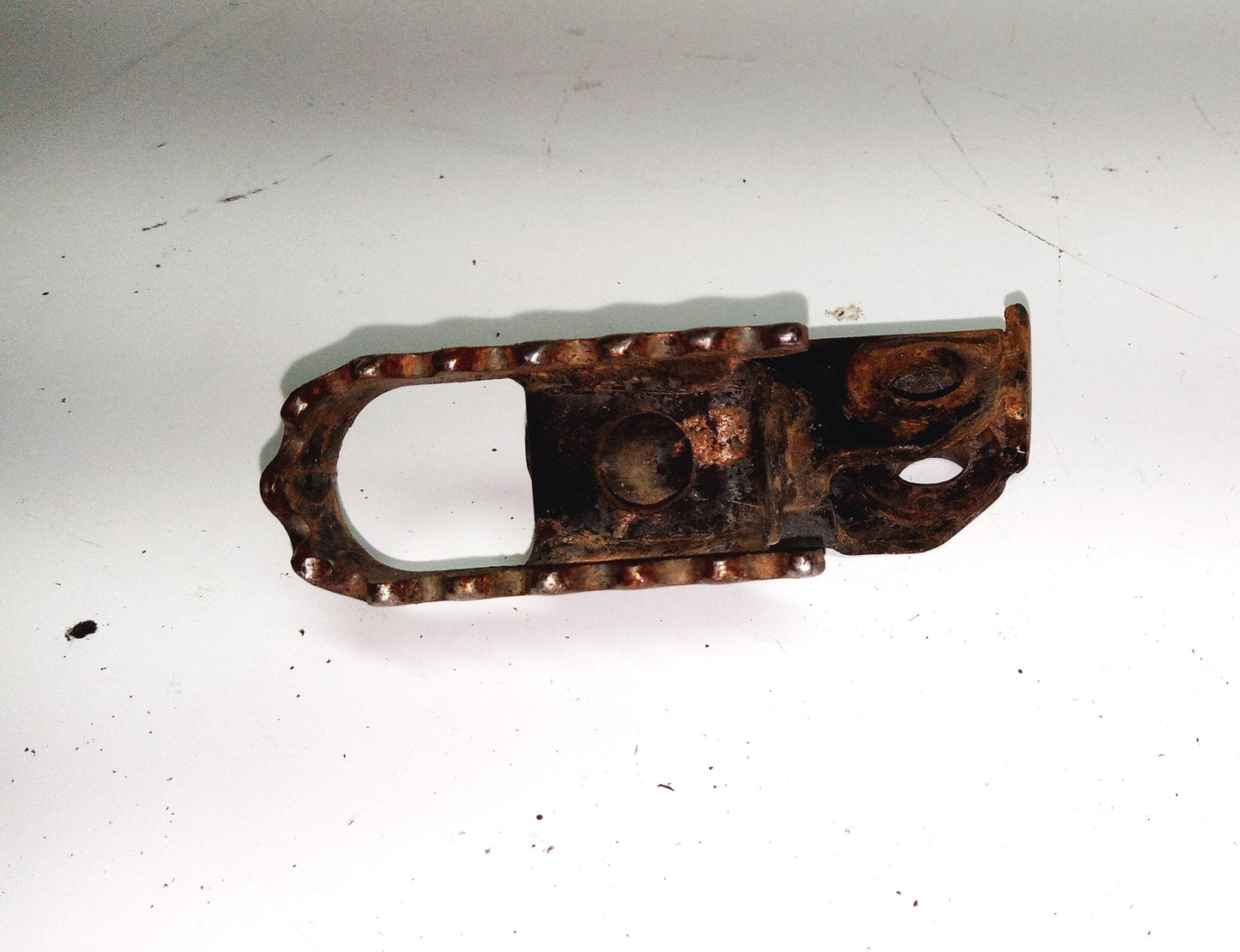 1981 SUZUKI PE250 OEM FOOT REST