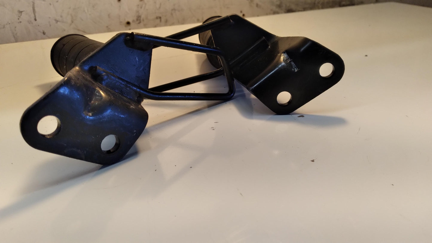 2005 SUZUKI BOULEVARD OEM FOOT RESTS PEGS STEPS SET PAIR with mounts