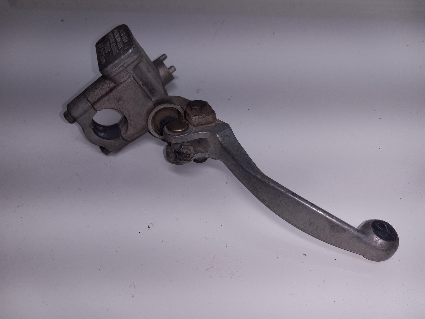 1998 YAMAHA YZ400 OEM FRONT BRAKE MASTER CYLINDER
