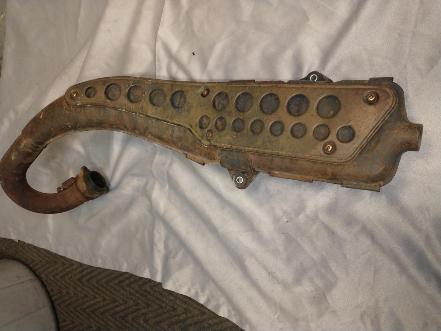 1971 KAWASAKI F8 EXHAUST PIPE CHAMBER HEADER