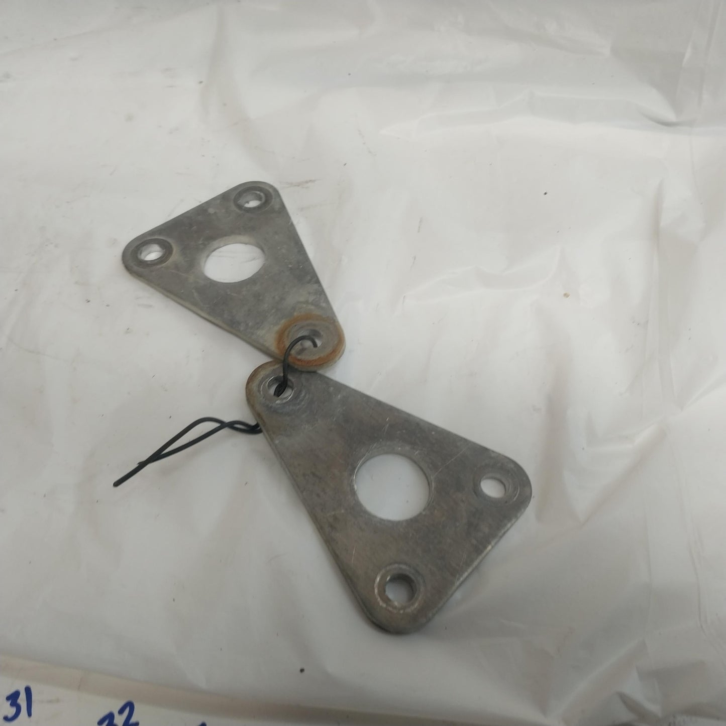 1980 SUZUKI PE400 OEM ENGINE MOTOR MOUNT STAY BRACKETS