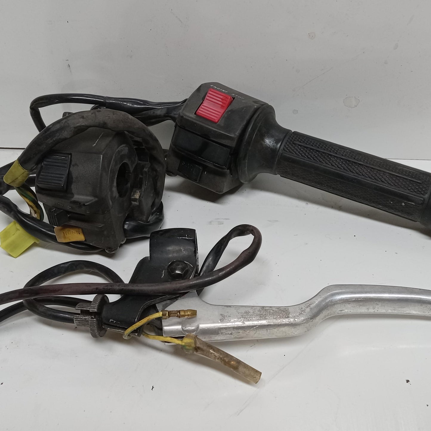 1993 SUZUKI KATANA 600 OEM RIGHT CLIP ON HANDLE KILL OFF START SWITCH SWITCHES