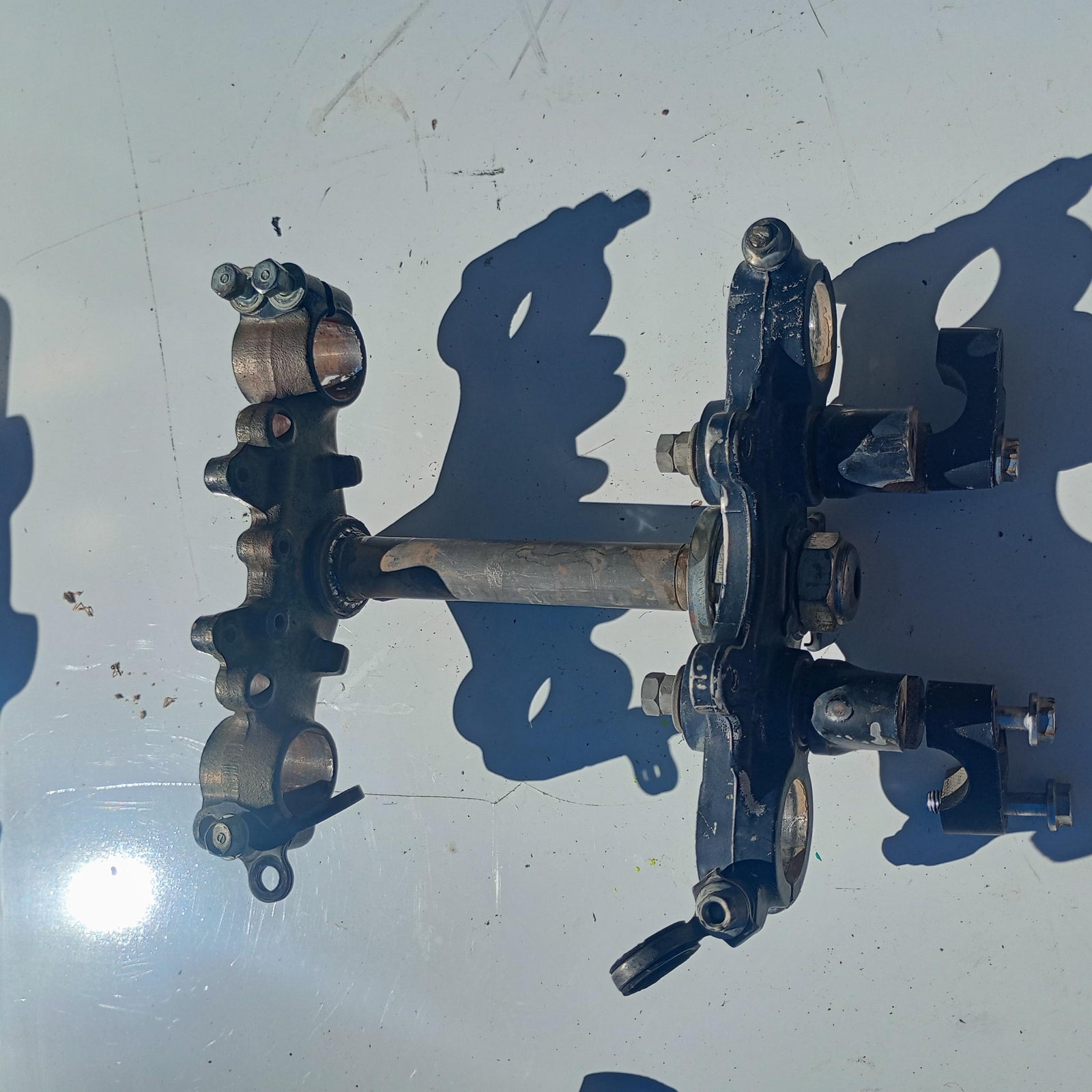 1984 HONDA XR200 OEM FRONT FORKS LOWER UPPER TRIPLE TREE STEM CLAMP