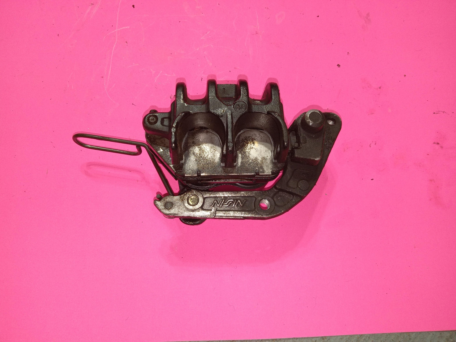 1995 SUZUKI BANDIT 600 LEFT FRONT BRAKE CALIPER