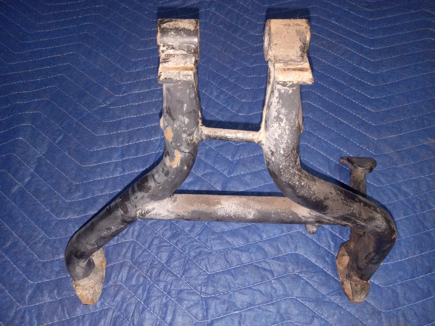 1995 SUZUKI BANDIT 600 OEM CENTER MAIN STAND