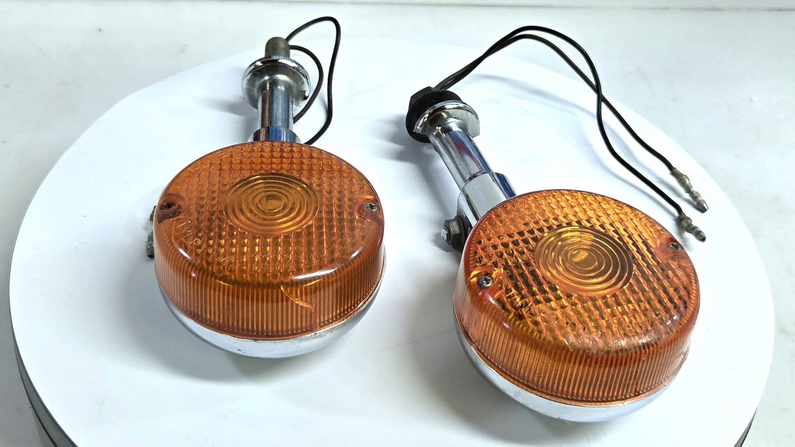 OEM 1981 Yamaha Virago 750 Front Turn Signals