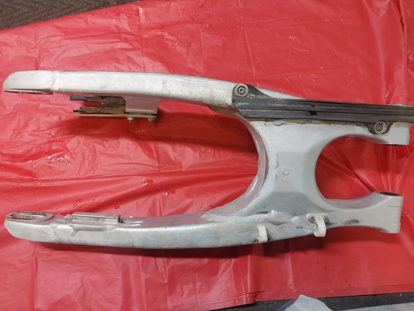 2002 YAMAHA YZ250F SWINGARM SWING ARM SUSPENSION