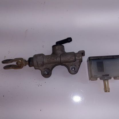 YAMAHA WR400F YZ400 YZ400F OEM REAR BACK BRAKE MASTER CYLINDER W RESERVOIR