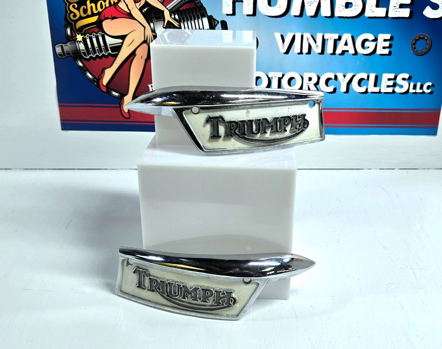 TRIUMPH BONNEVILLE, TIGER, TROPHY 500 & 650 TANK BADGE SET 1969-79 PN# 82-9700/1
