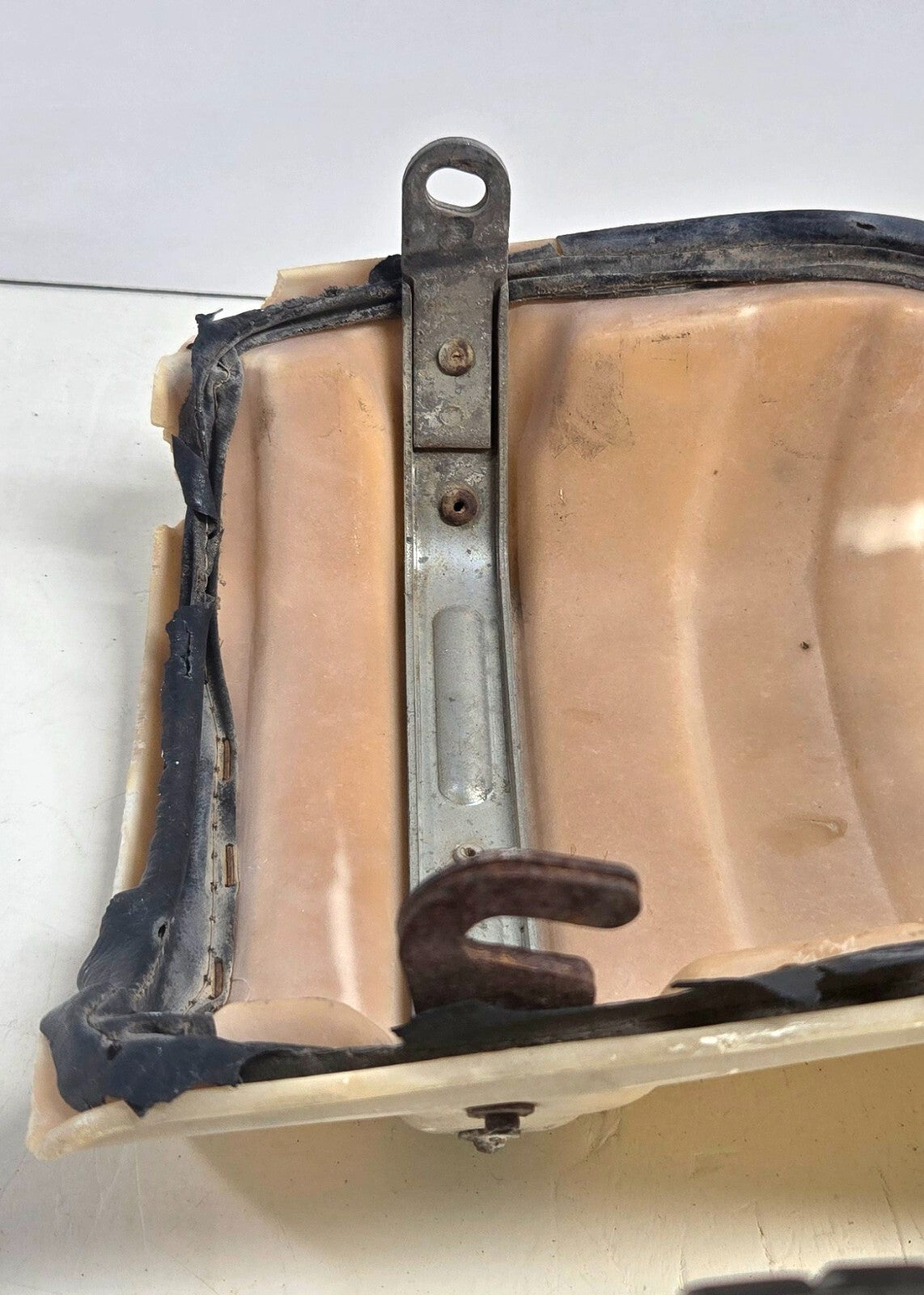 1980 Suzuki PE175 Seat Pan