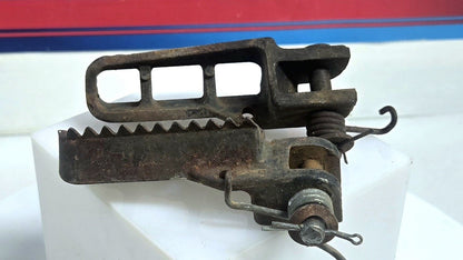 OEM 1979 1980 Suzuki PE250 Foot Pegs