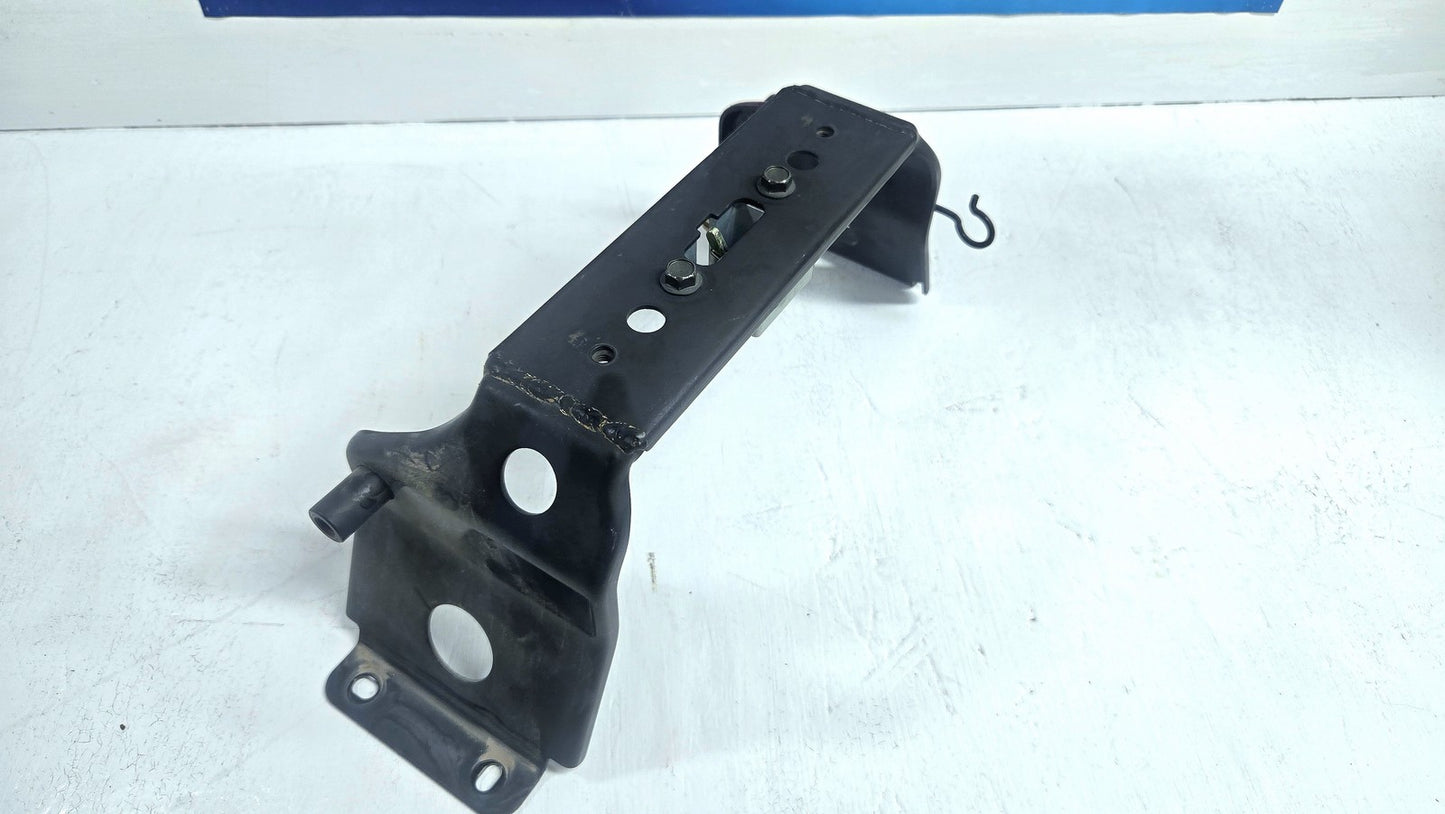 04 to 109 Yamaha XC125 Vino Seat Latch with Bracket