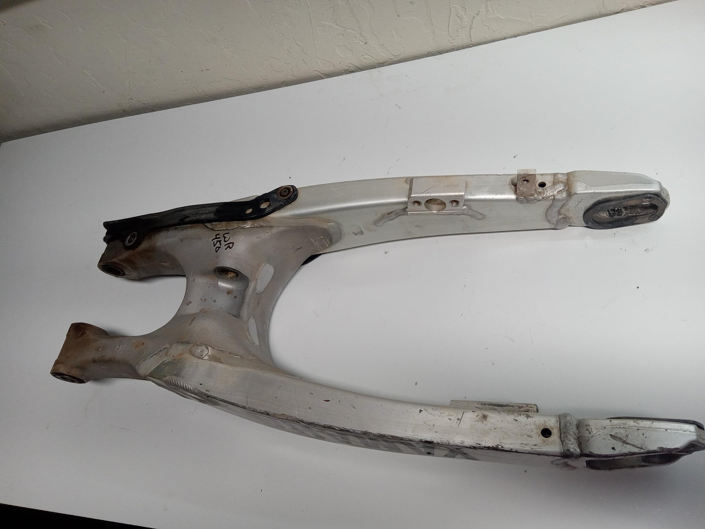 YAMAHA OEM SWINGARM SWING ARM SUSPENSION 5UN-22110-00-00
