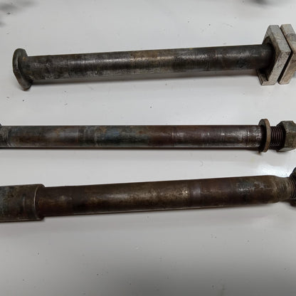 YAMAHA FRONT/ REAR WHEEL RIM AXLE PIVOT SWINGARM BOLT 5BE-25181-00-00