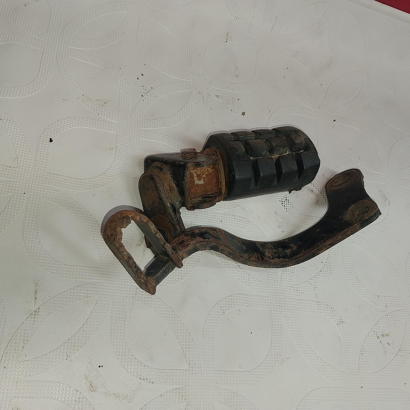 1976 KAWASAKI KE175 OEM RIGHT REARSET BRAKE FOOT PEDAL and peg 