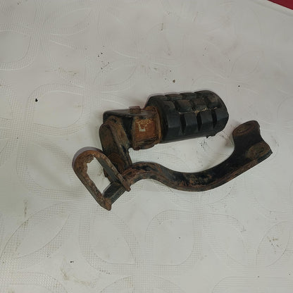 1976 KAWASAKI KE175 OEM RIGHT REARSET BRAKE FOOT PEDAL and peg 