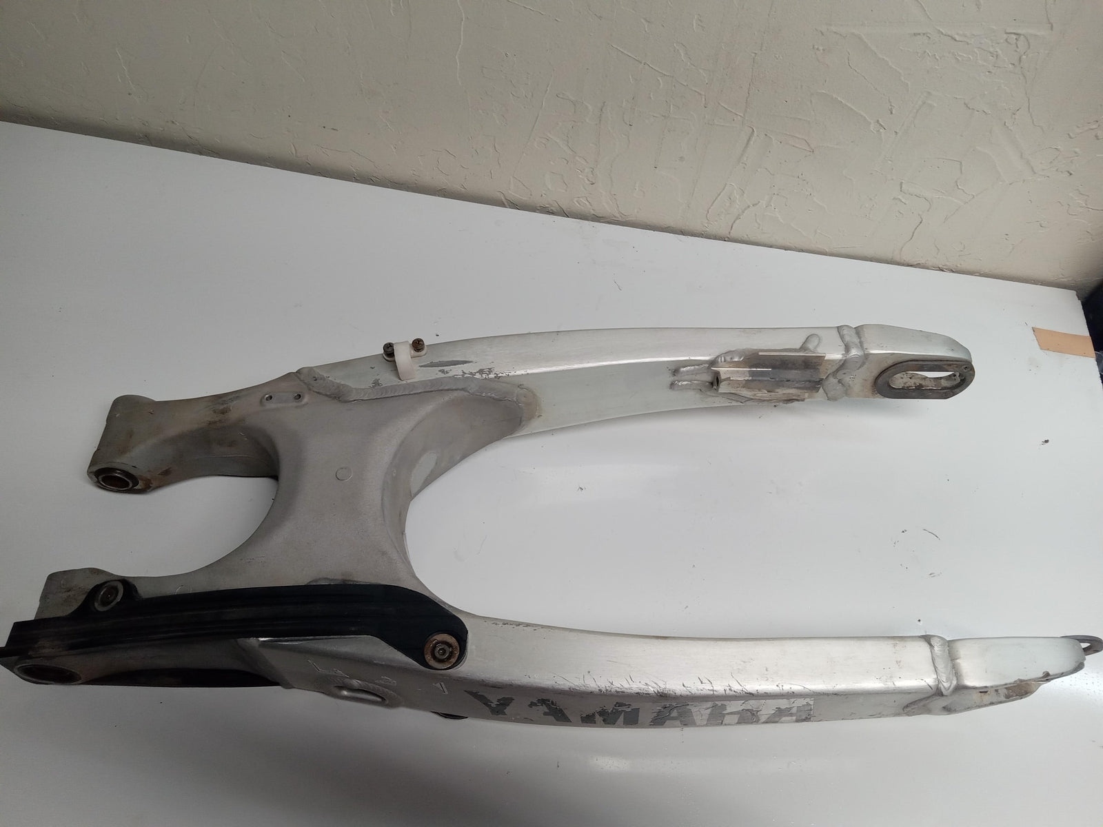 YAMAHA OEM SWINGARM SWING ARM SUSPENSION 5UN-22110-00-00