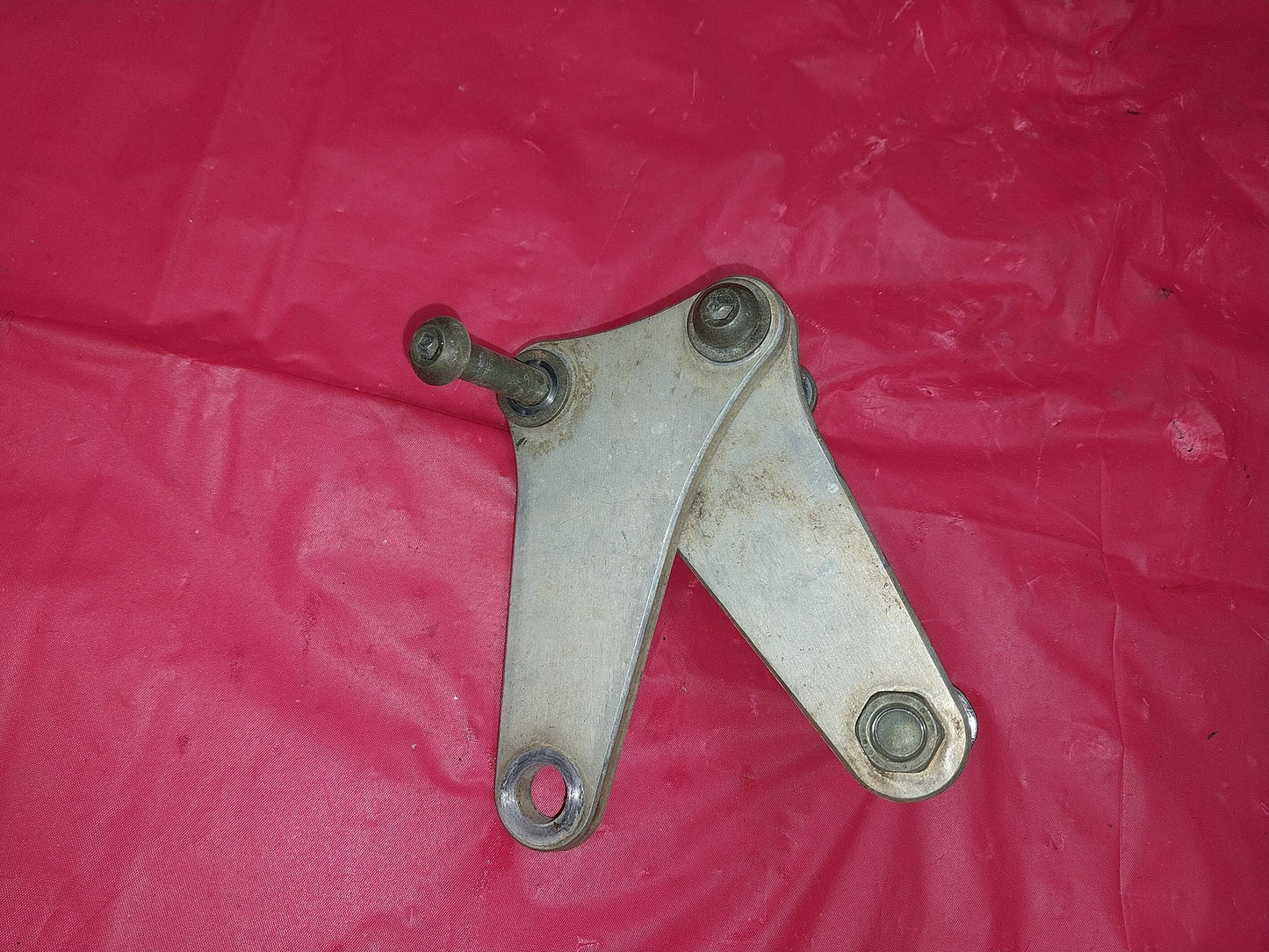 2003 YAMAHA YZ250F ENGINE MOTOR MOUNT STAY BRACKETS