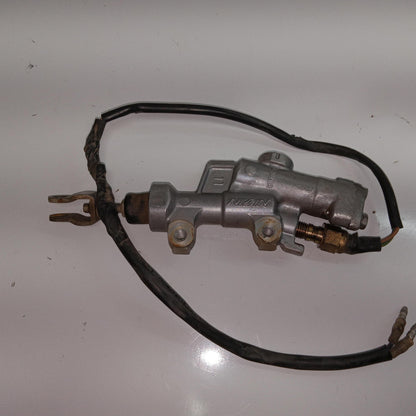 2003 YAMAHA WR450F OEM REAR BACK BRAKE MASTER CYLINDER