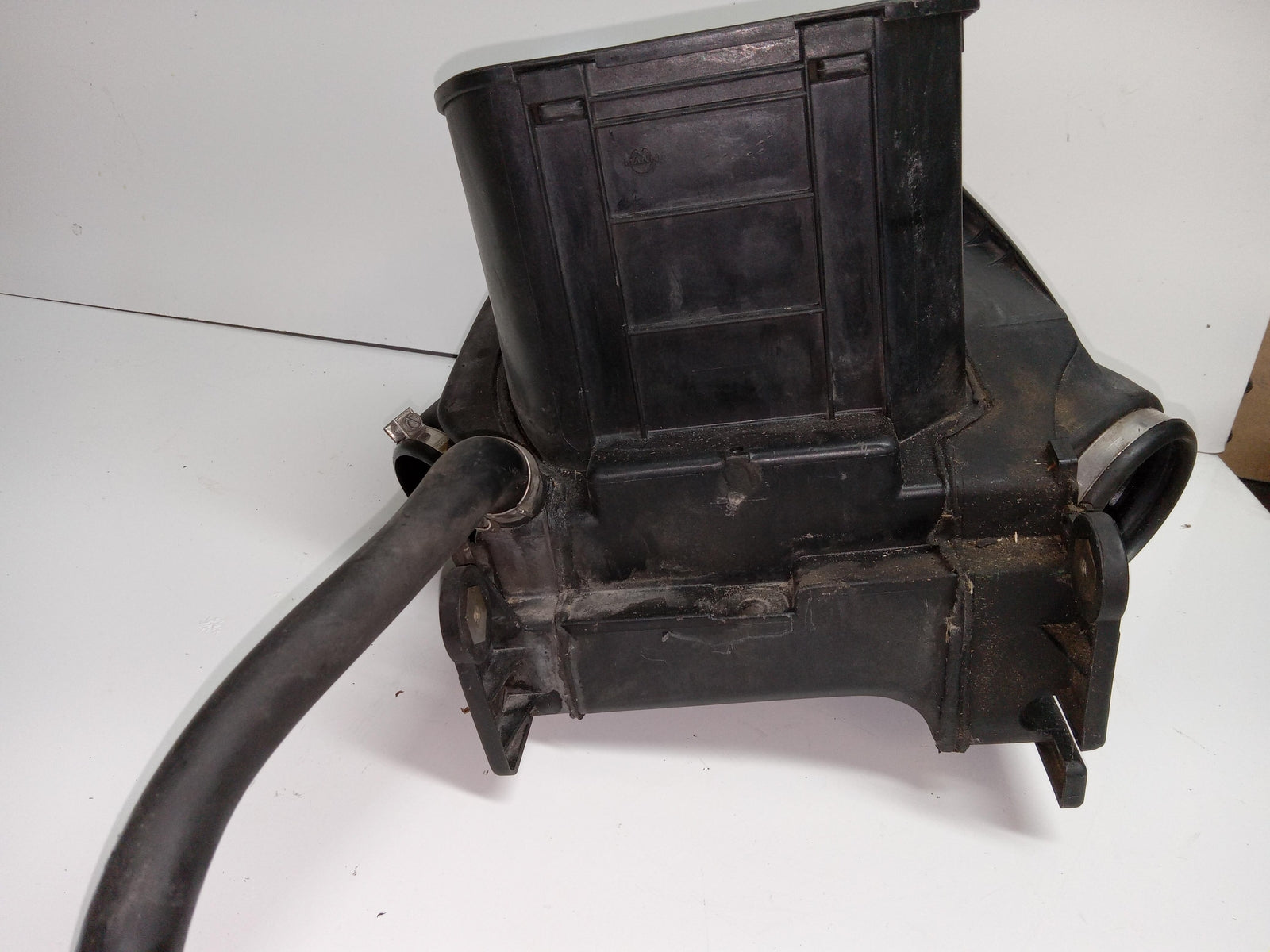 1995 BMW R1100RT OEM AIRBOX AIR INTAKE FILTER BOX