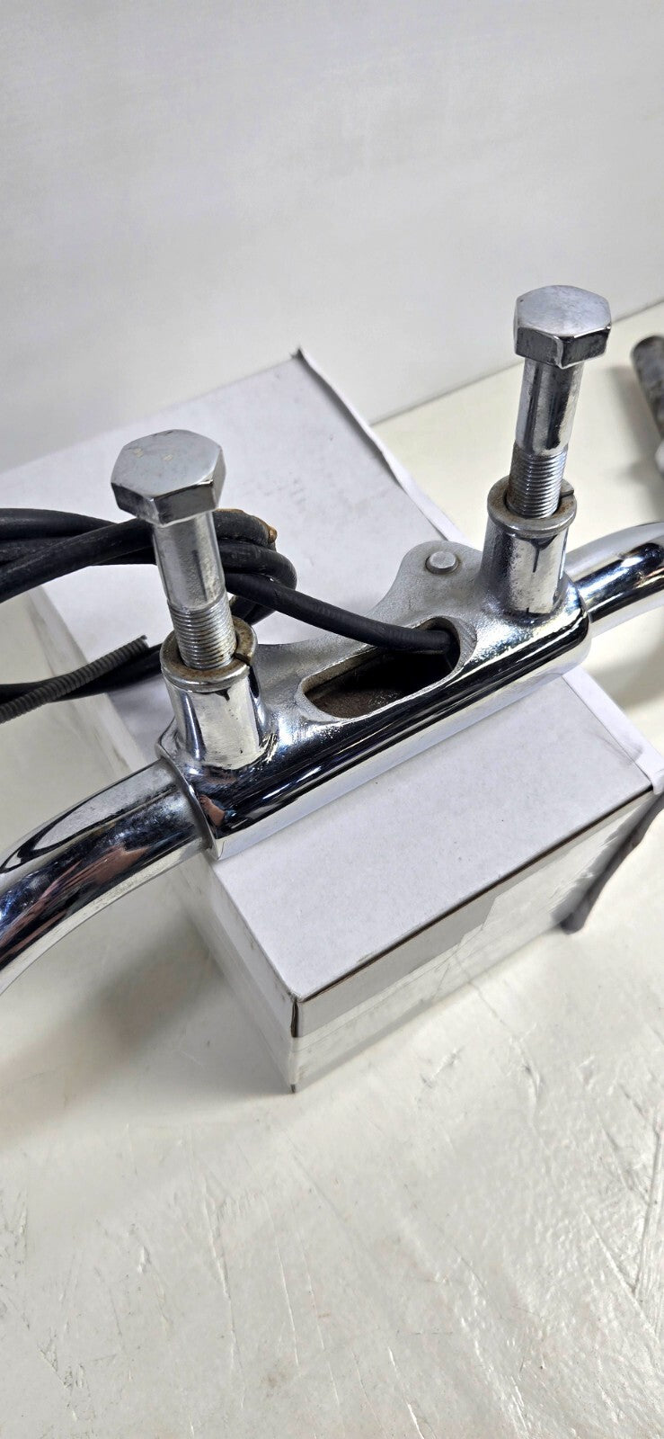 Harley-Davidson Flathead/Panhead/Shovelhead OEM Handlebars w/ Mount