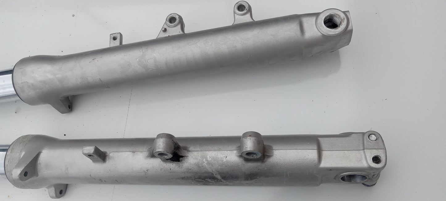 1996 SUZUKI BANDIT 600 OEM FRONT FORKS SHOCK SUSPENSION SET PAIR