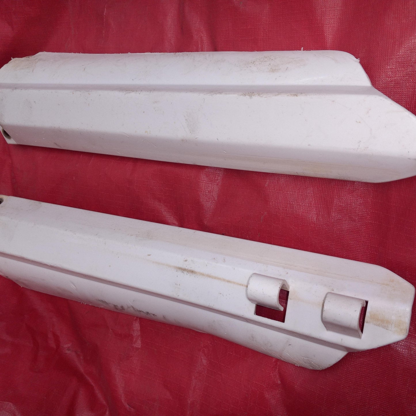 1998 YAMAHA YZ400 OEM WHITE  SIDE FAIRING COWL FAIRING COVER
