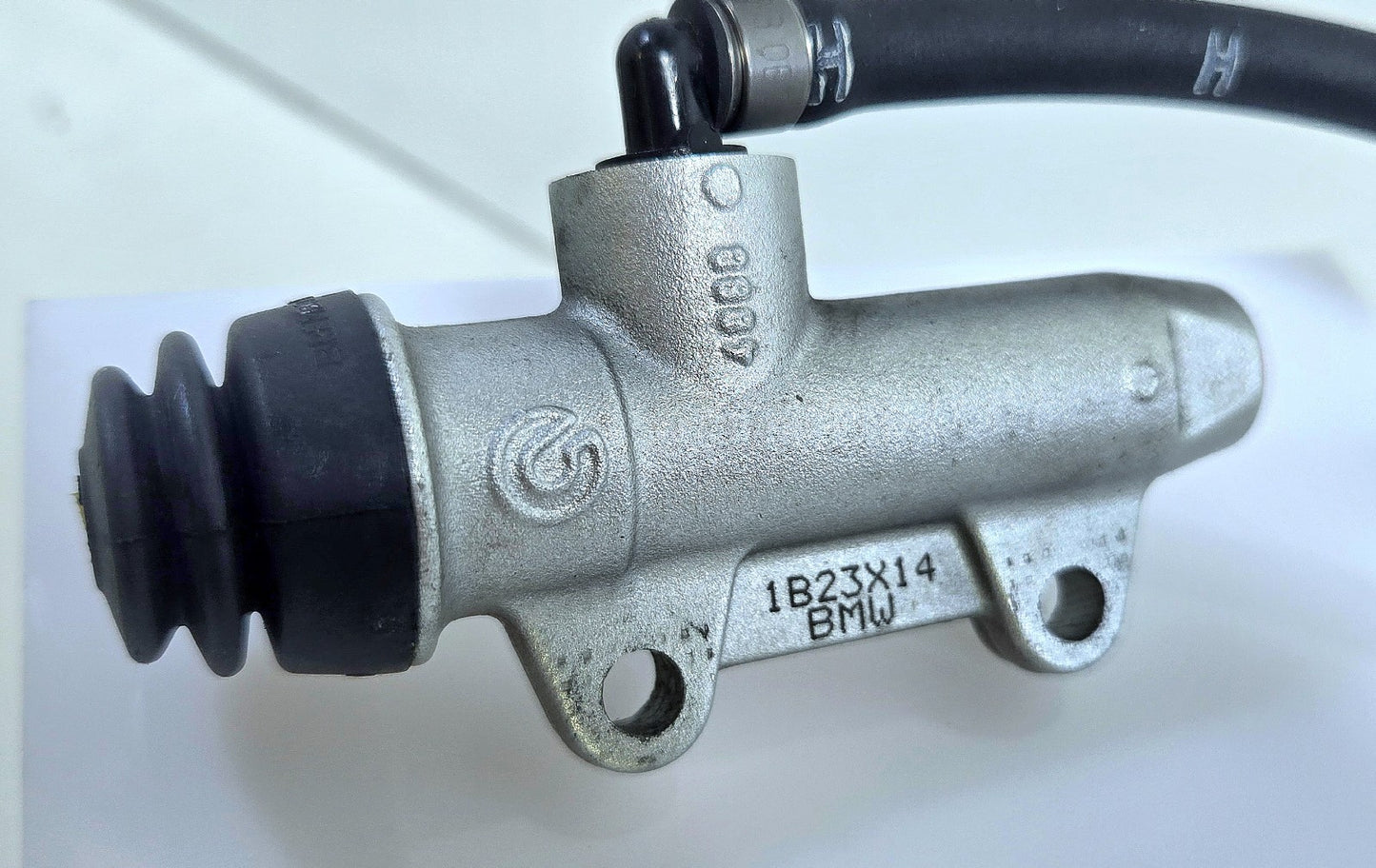 2011 10-13 BMW R1200RT R1200 Rear Brake Caliper Master Cylinder