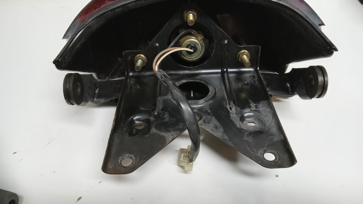 1993 SUZUKI KATANA 600 OEM REAR TAIL TAILLIGHT BACK BRAKE LIGHT