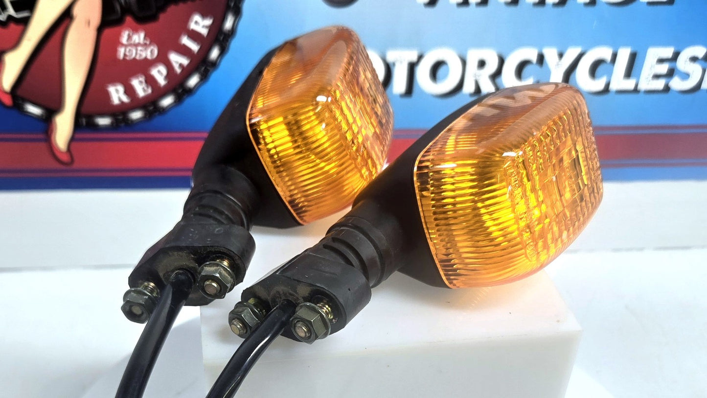 04 to 09 Yamaha XC125 Rear Turn Signals OEM (Pair)