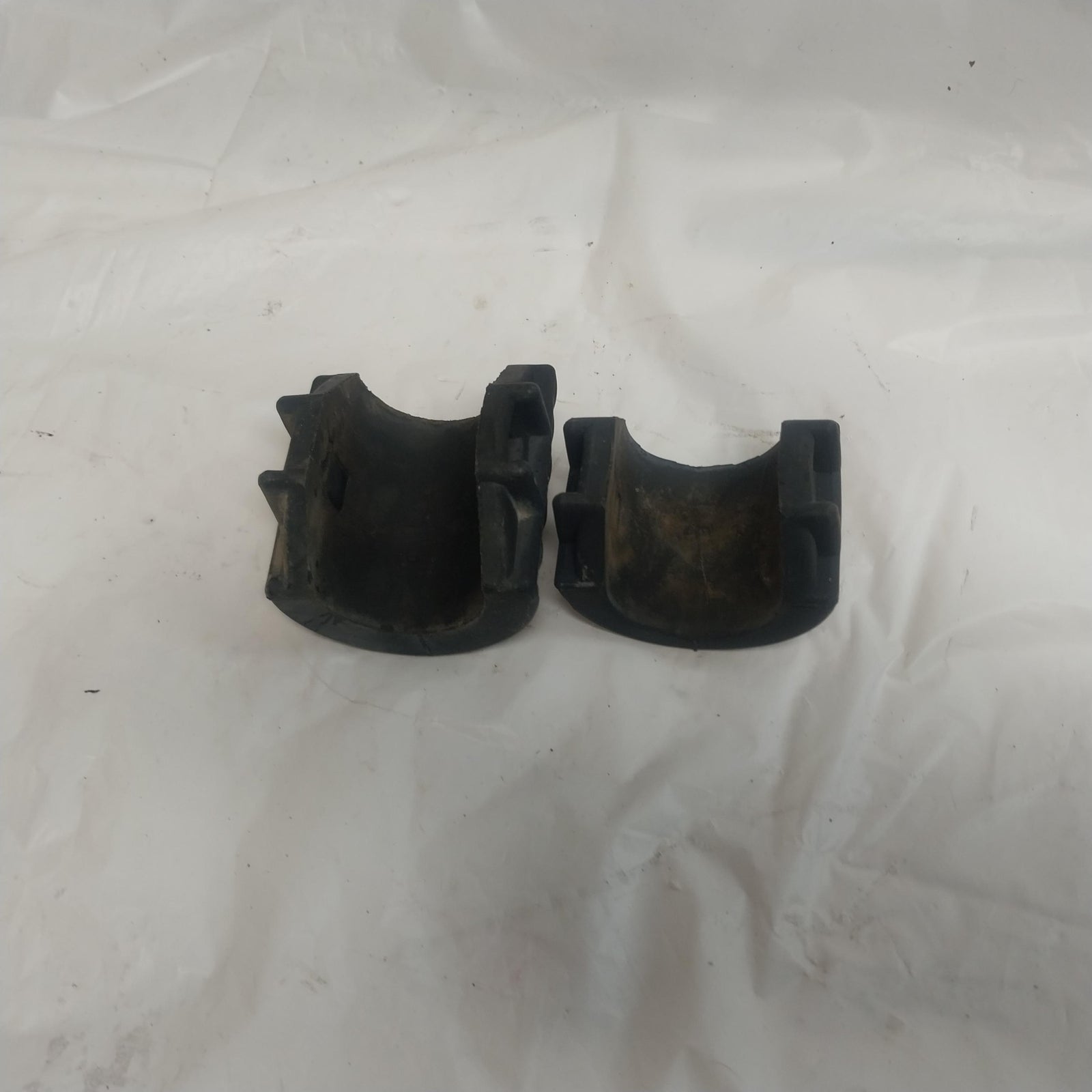 1980 SUZUKI PE400 OEM  TANK MOUNTING RUBBERS 
