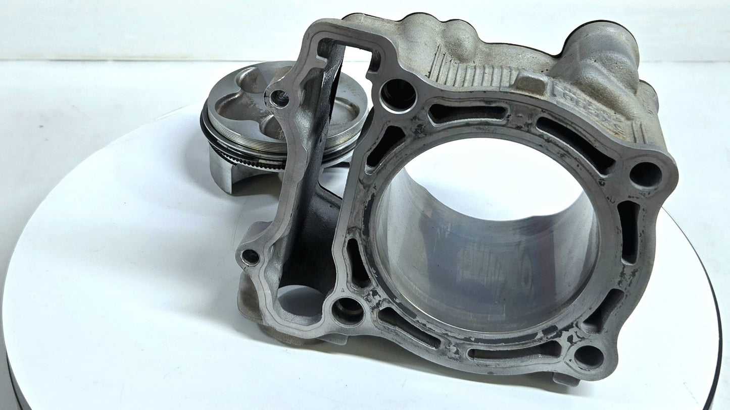OEM 2001-2013 Yamaha YZ250 Stock Piston and Cylinder GREAT CONDITION