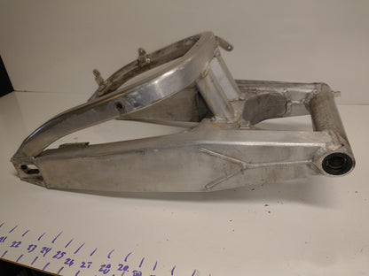 1999 HONDA CBR900RR OEM REAR SWINGARM BACK SUSPENSION SWING ARM