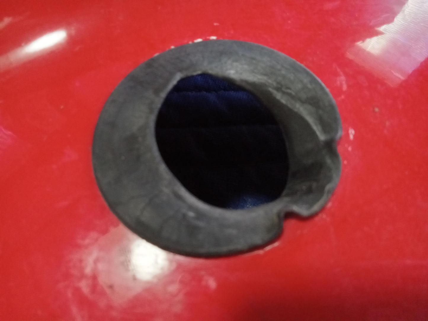 1995 SUZUKI  BANDIT600 OEM RED RIGHT FRONT UPPER NOSE FAIRING COWL SHROUD