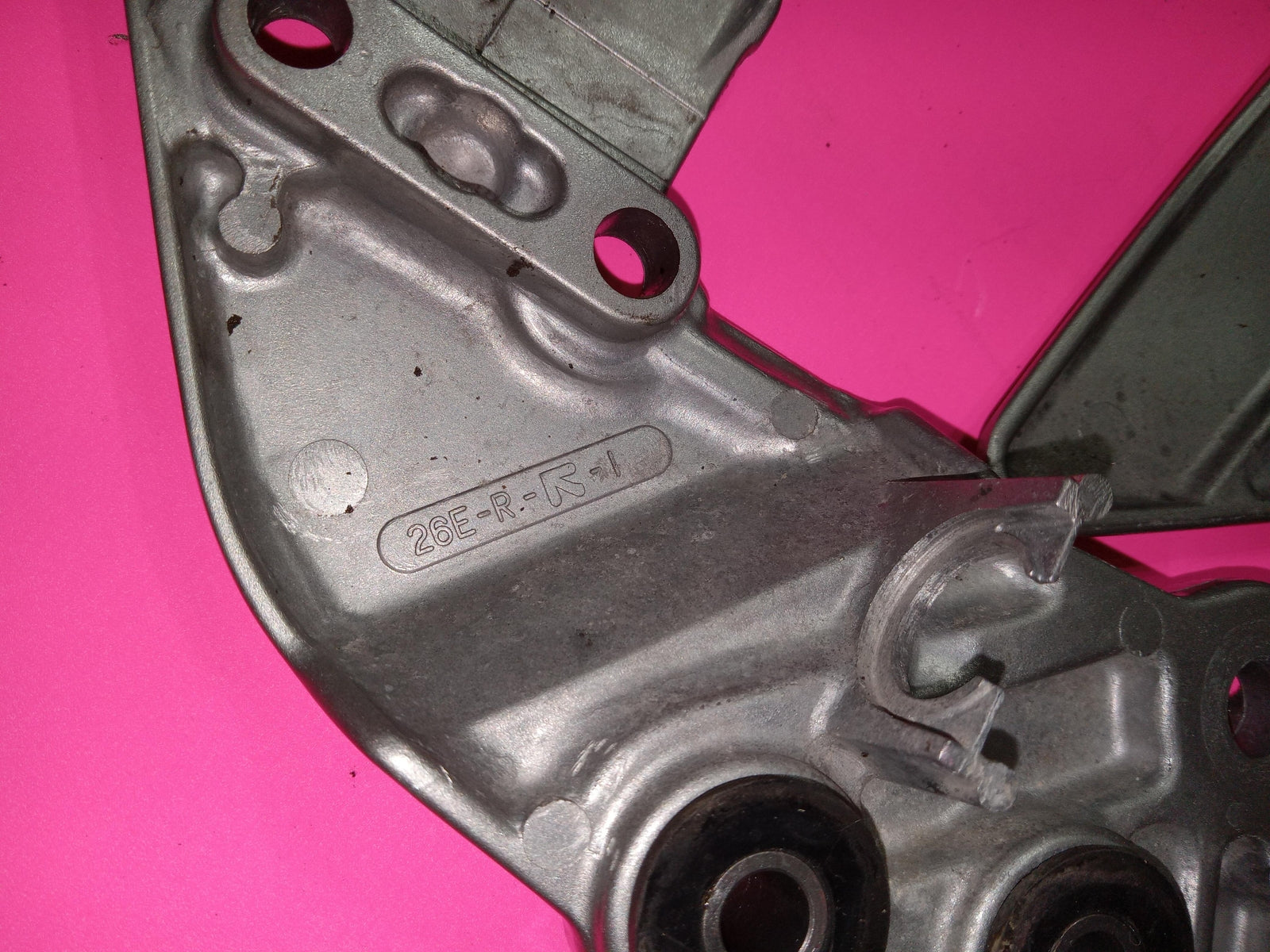 1995 SUZUKI BANDIT 600 OEM LEFT RIGHT REARSET REAR SET DRIVER PEG BRACKETS
