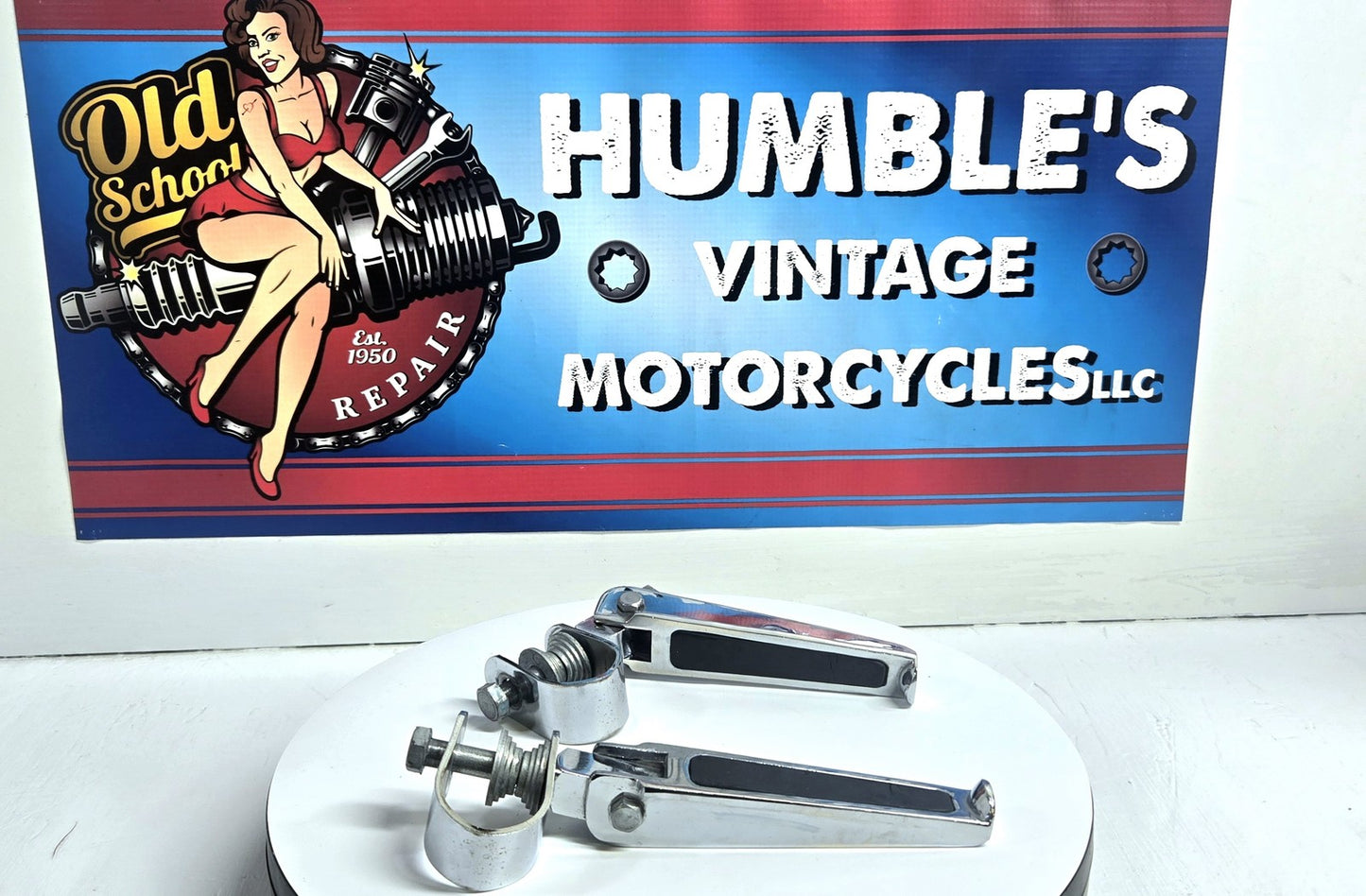 Chrome U-Clamp Foot Peg For Harley1200 Nightster Super Glide Sportster XL