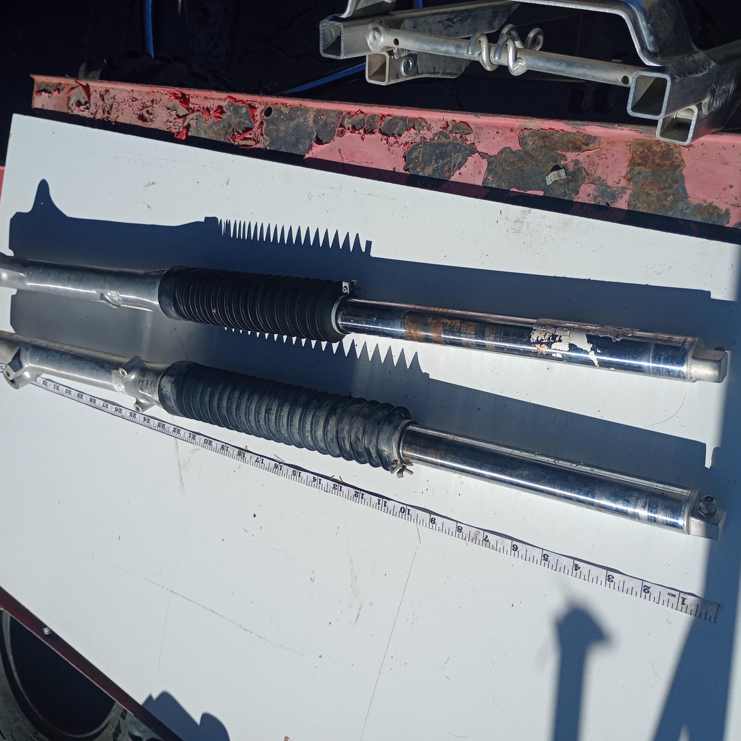 1984 HONDA XR200 OEM RIGHT LEFT FRONT SUSPENSION FORKS SHOCKS