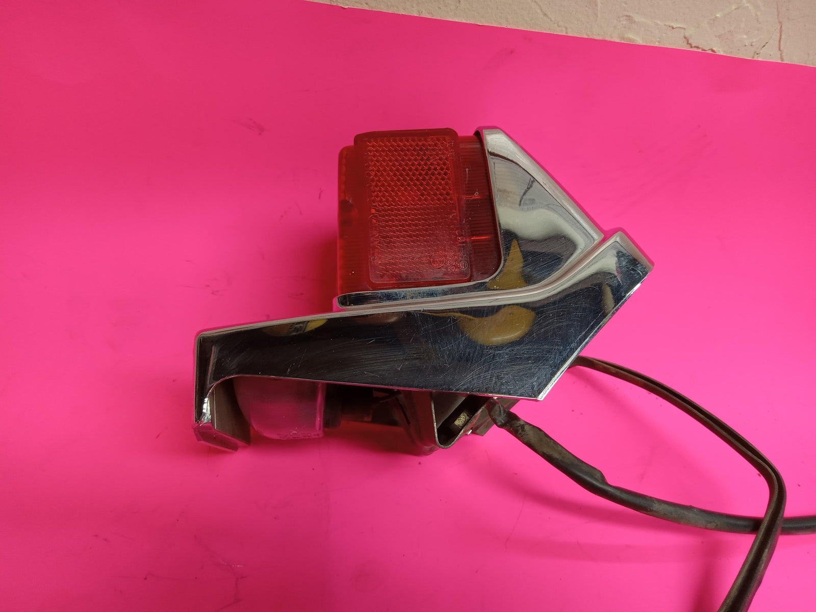 1981 YAMAHA VIRAGO 750 CHROME OEM REAR TAILLIGHT REAR TAIL BRAKE LIGHT