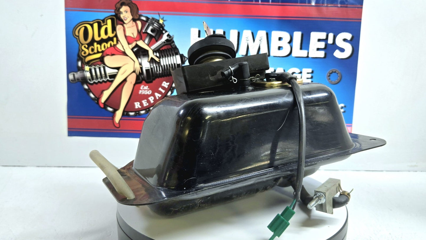 04 to 09 Yamaha XC125 Vino OEM Fuel Tank with Cap and Key