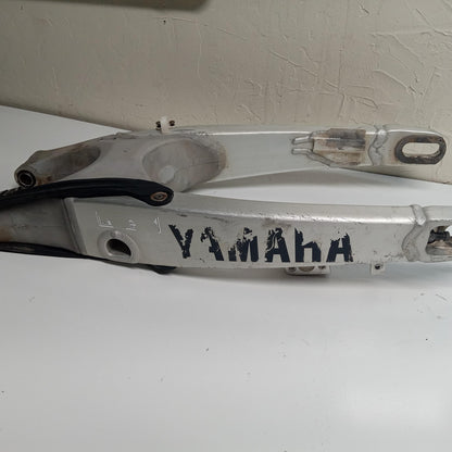 YAMAHA OEM SWINGARM SWING ARM SUSPENSION 5UN-22110-00-00