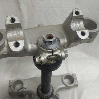 1980 SUZUKI PE400 OEM FRONT FORKS LOWER UPPER TRIPLE TREE STEM CLAMP