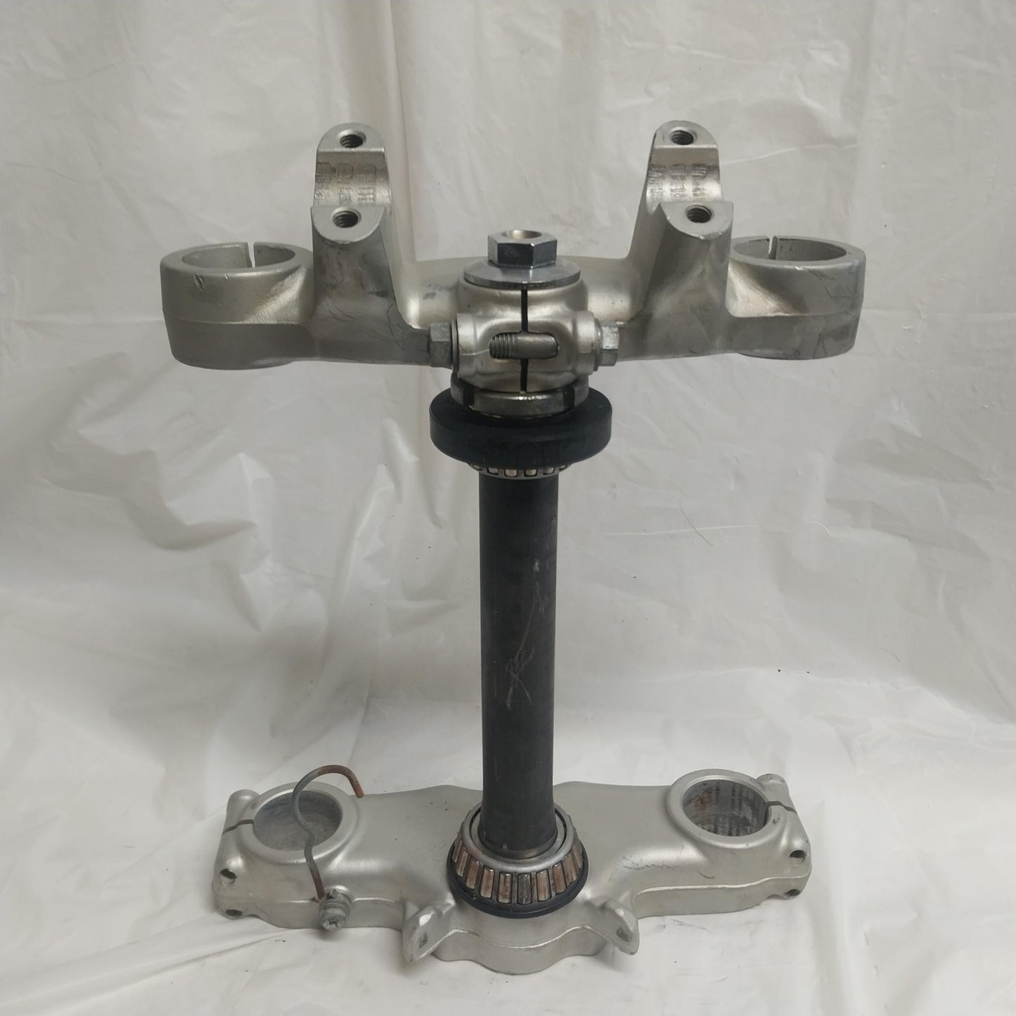 1980 SUZUKI PE400 OEM FRONT FORKS LOWER UPPER TRIPLE TREE STEM CLAMP