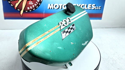 OEM Yamaha CS3c 200 Left L Side Cover Sidecover Panel w/ Emblem 1970 Badge