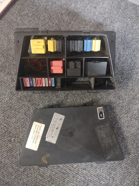 2004 Bmw R 1150 RT Fuse Box Panel With Fuses And Relays