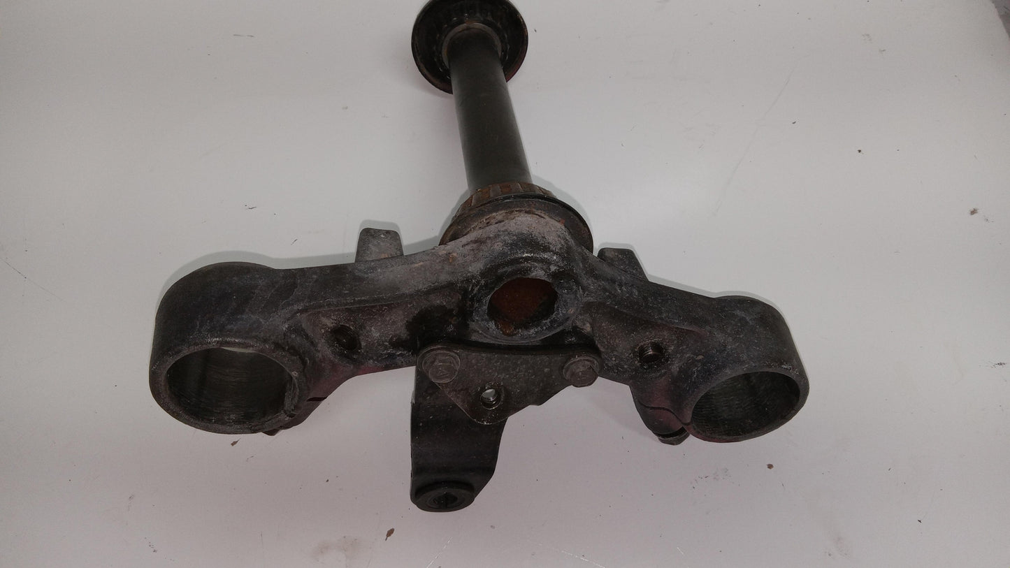 SUZUKI 88-97 KATANA 600 89-97 750 OEM FRONT FORKS CLAMP LOWER TRIPLE TREE STEM