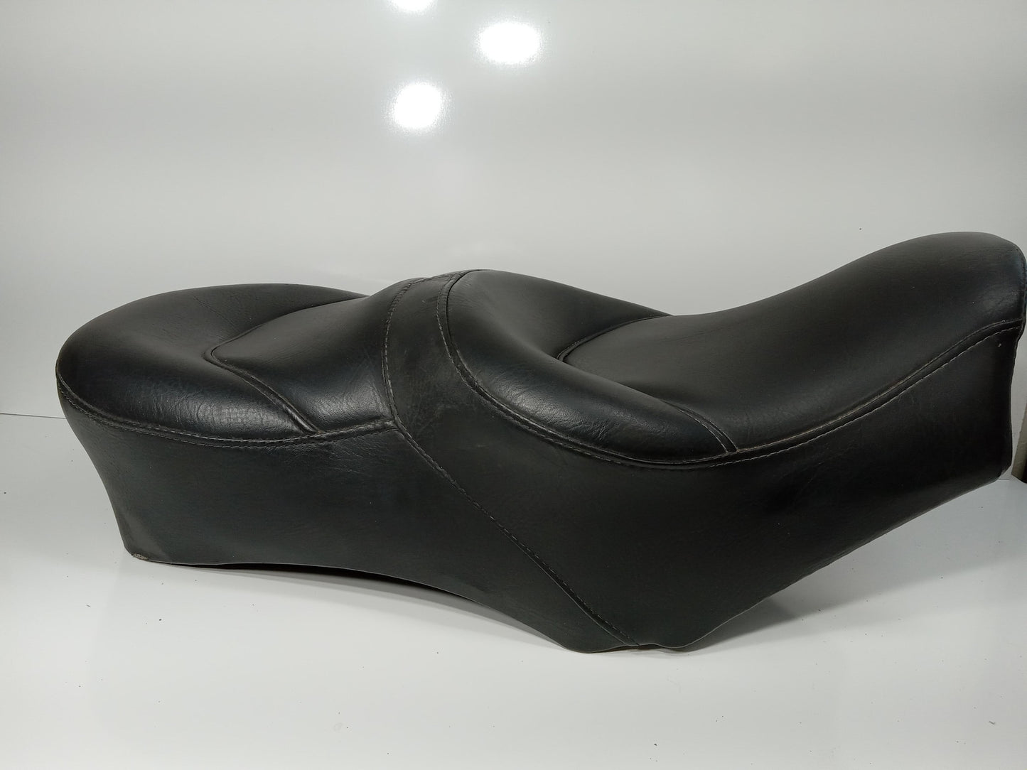 1981 YAMAHA VIRAGO 750 OEM FRONT DRIVERS SEAT