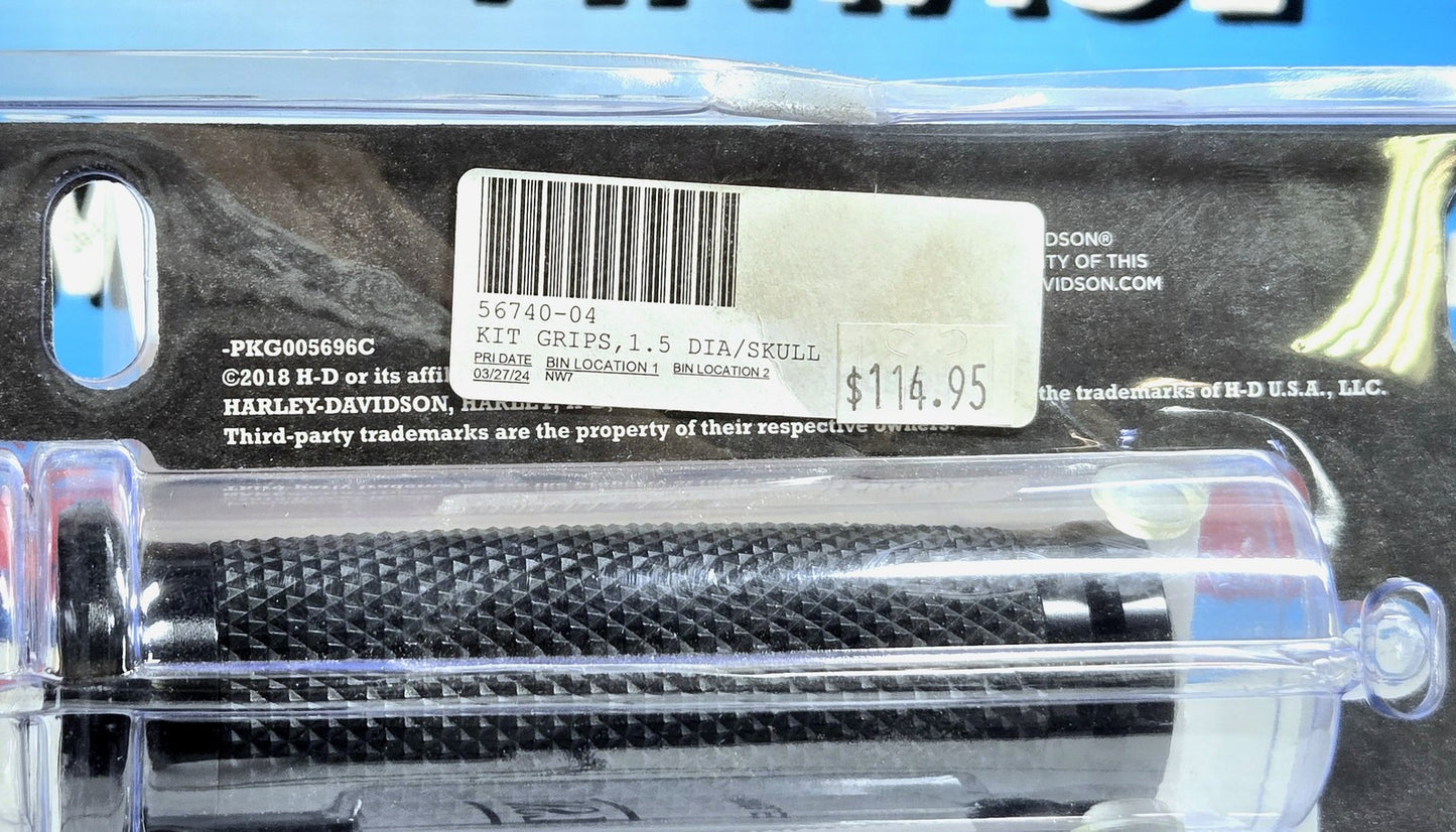 Genuine Harley-Davidson Multi-Fit Skull Hand Grips 56740-04