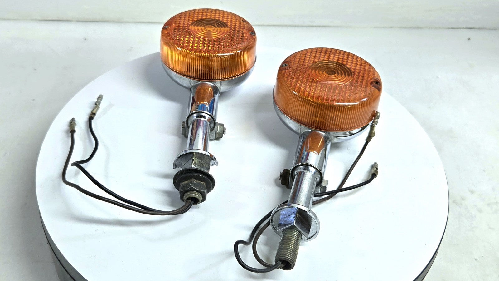 OEM 1981 Yamaha Virago 750 Front Turn Signals